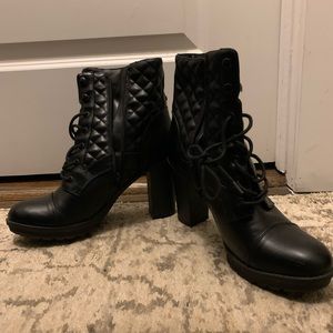 Black Booties Zip / Lace-up Size 10 Good Pre Owned Condition